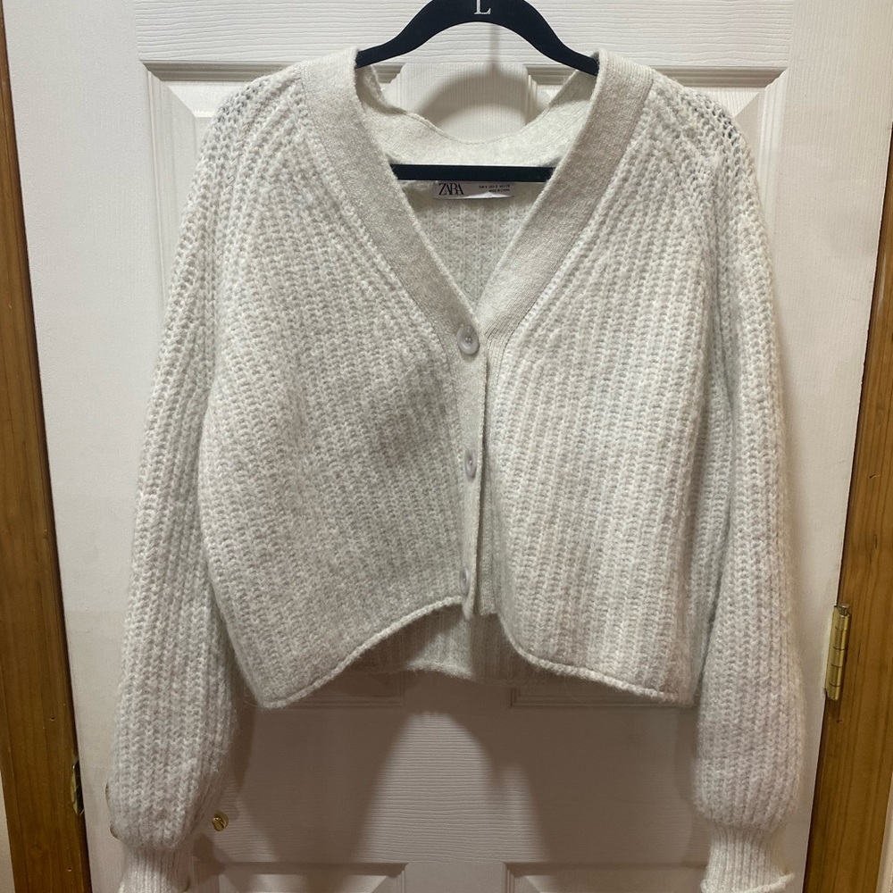 Women’s cardigan